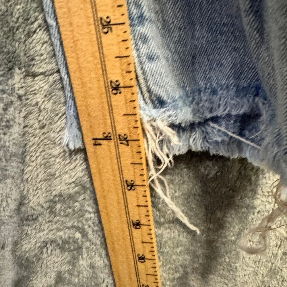 Levis light wash